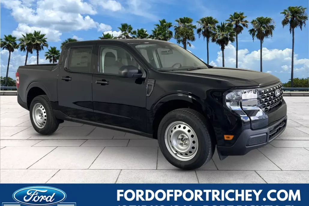 2025 Ford Maverick XL photo 1
