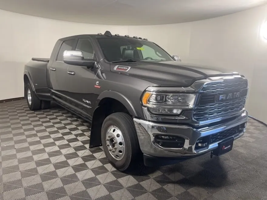 2022 Ram 3500 Limited photo 1