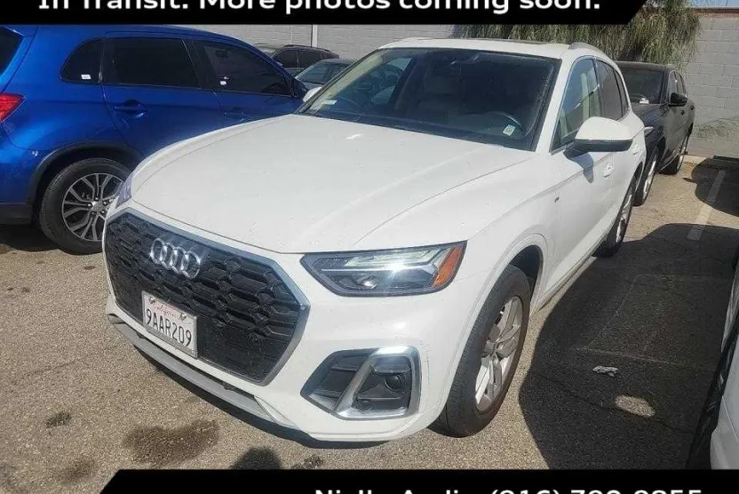 2022 Audi Q5 S line Premium 45 TFSI photo 1