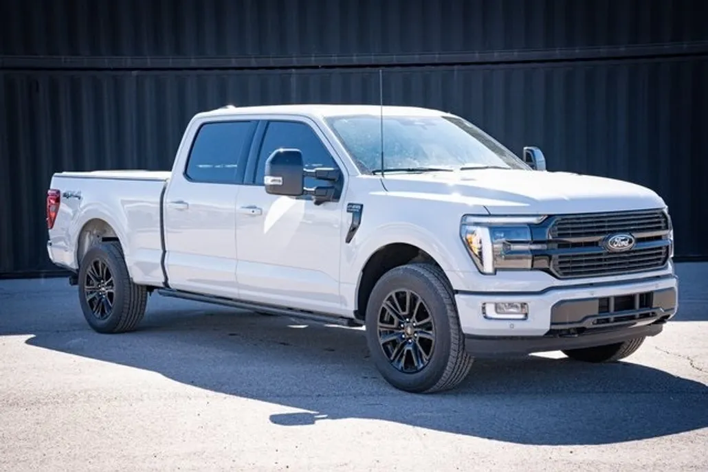 2024 Ford F-150 Platinum photo 1