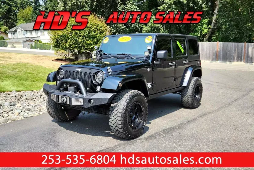 2012 Jeep Wrangler Unlimited Sahara photo 1