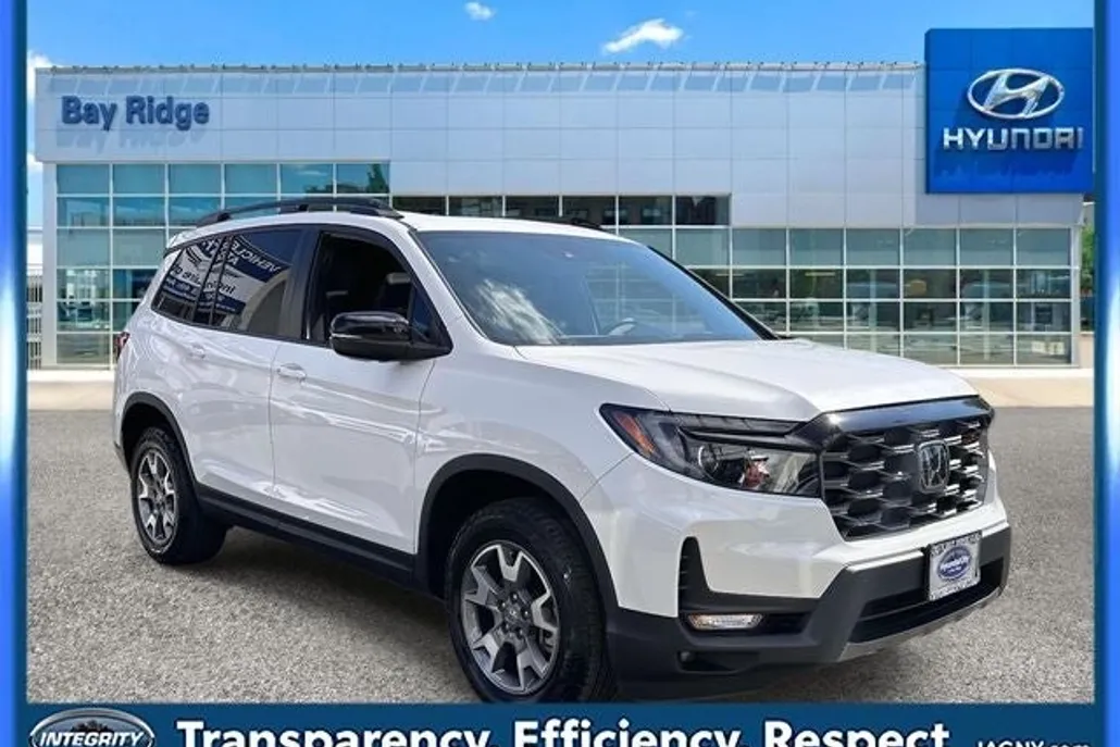 2023 Honda Passport TrailSport photo 1