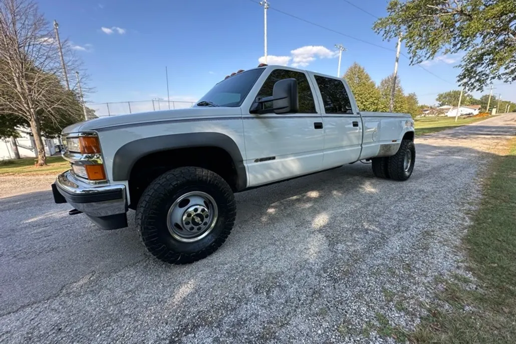 1996 Chevrolet Silverado 3500HD photo 1