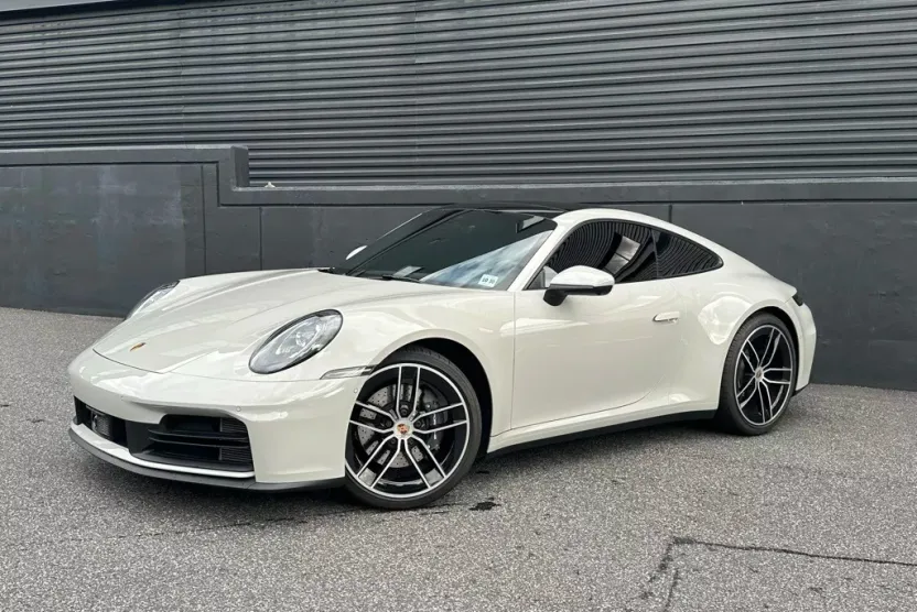 2025 Porsche 911 photo 1