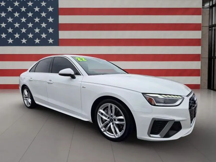 2022 Audi A4 S line 45 TFSI Premium Plus photo 1