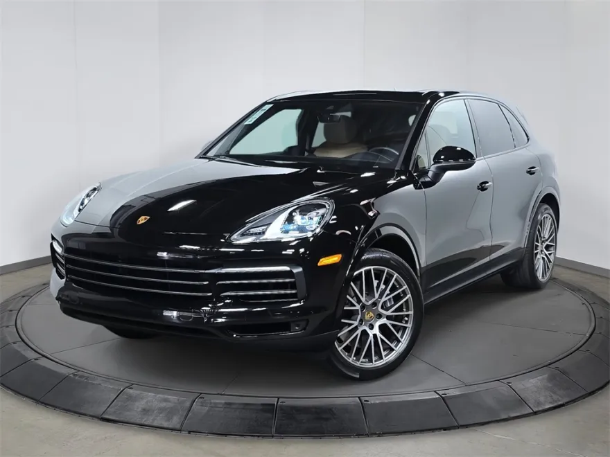 2022 Porsche Cayenne Base photo 1