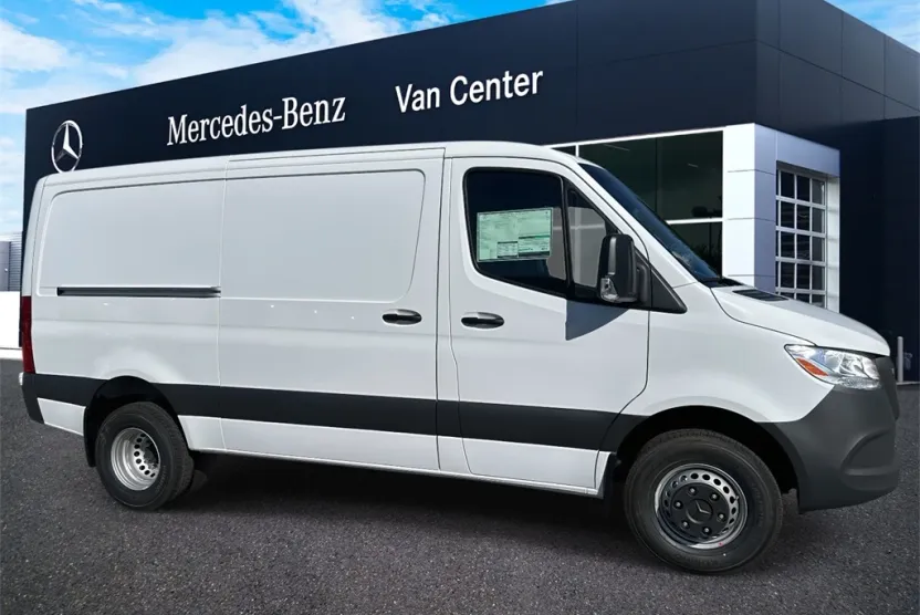 2026 Mercedes Benz Sprinter 3500 photo 1