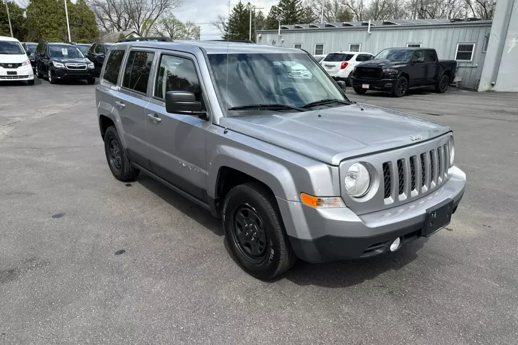 2016 Jeep Patriot Sport photo 1