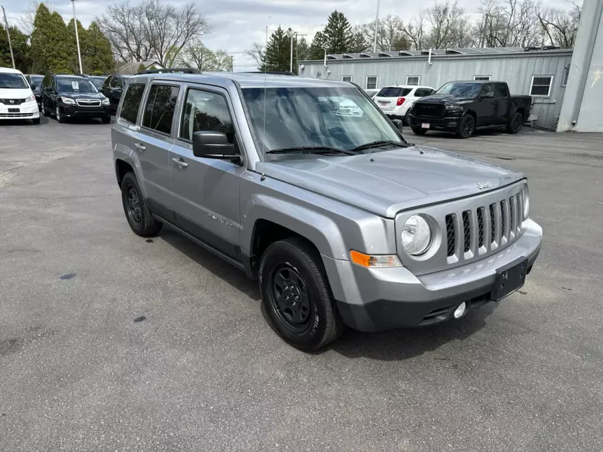 2016 Jeep Patriot Sport photo 1