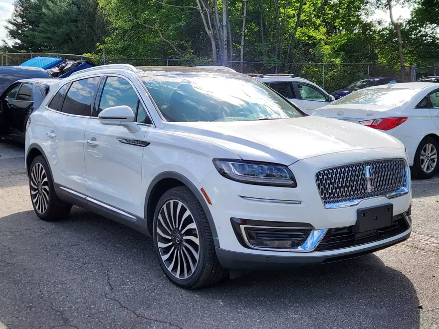 2020 Lincoln Nautilus Black Label photo 1