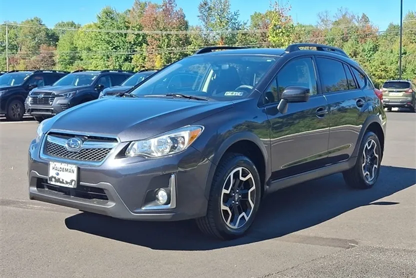 2017 Subaru Crosstrek 2.0i Premium photo 1