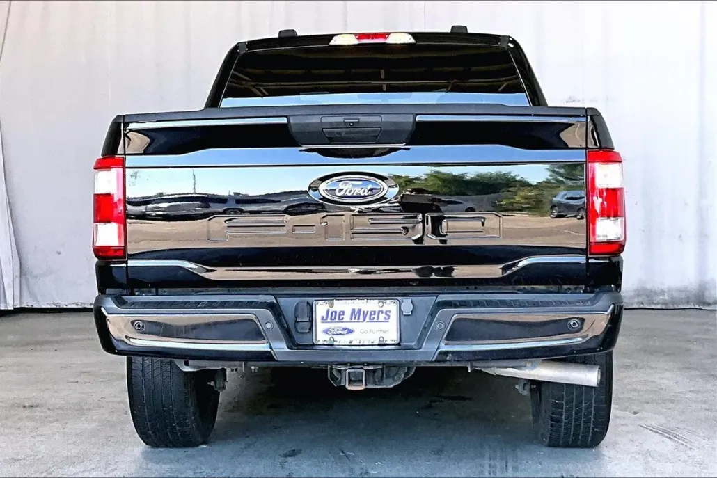 2023 Ford F-150 XL photo 1