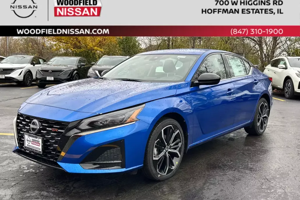 2025 Nissan Altima SR photo 1