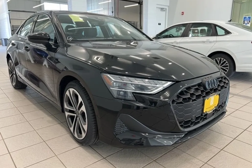2025 Audi A3 2.0T Premium photo 1