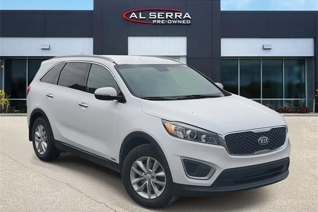 2017 Kia Sorento LX photo 1