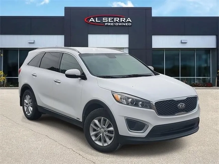 2017 Kia Sorento LX photo 1