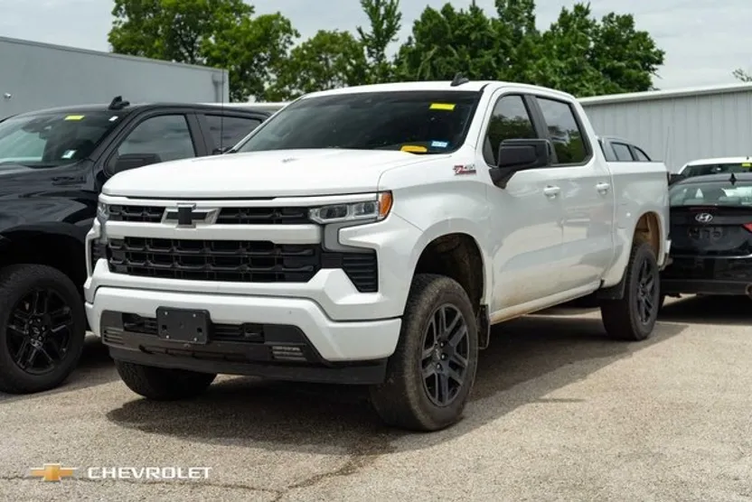 2022 Chevrolet Silverado 1500 RST photo 1