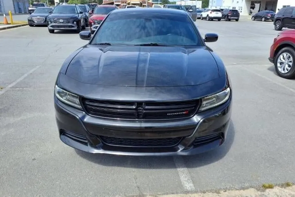 2019 Dodge Charger SXT photo 1