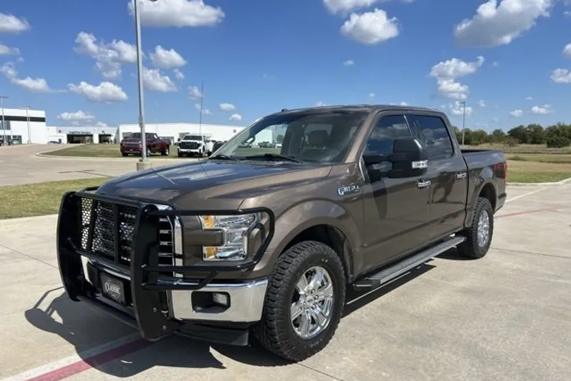 2017 Ford F-150 XLT photo 1