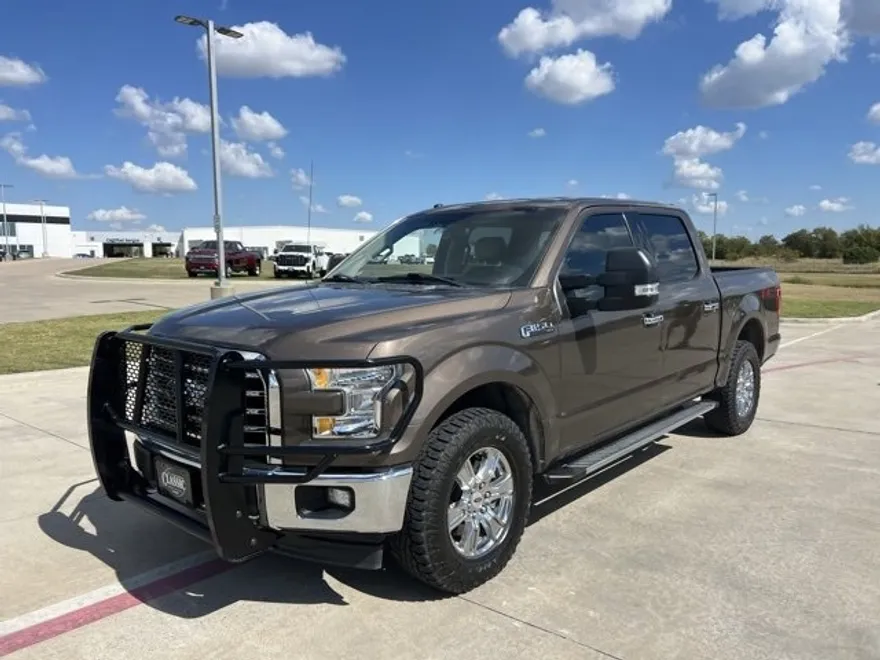 2017 Ford F-150 XLT photo 1