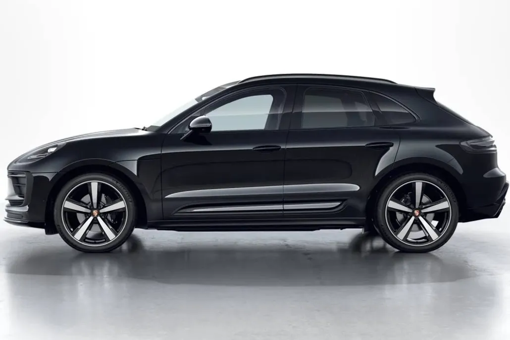 2026 Porsche Macan T photo 1