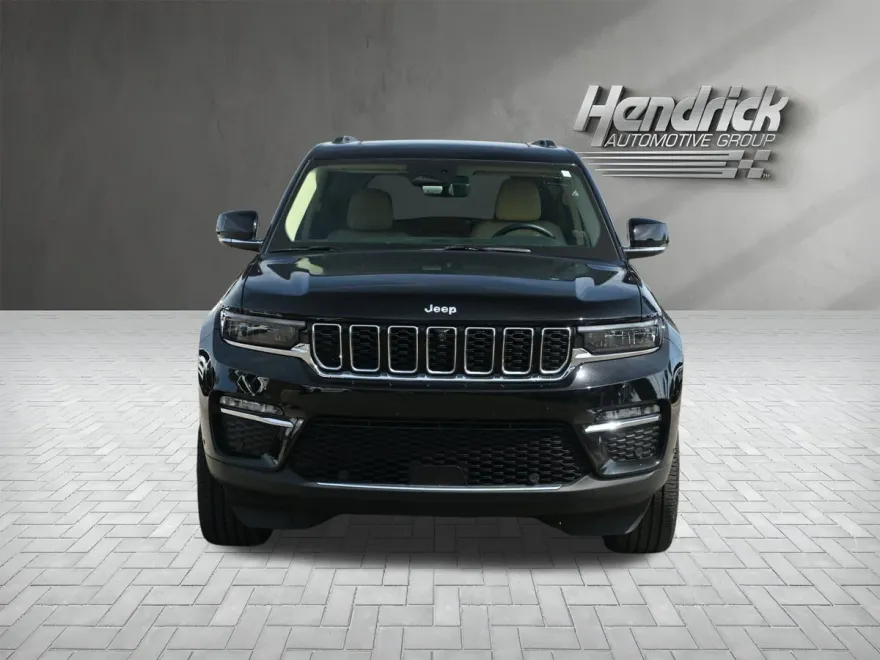 2022 Jeep Grand Cherokee Limited photo 1