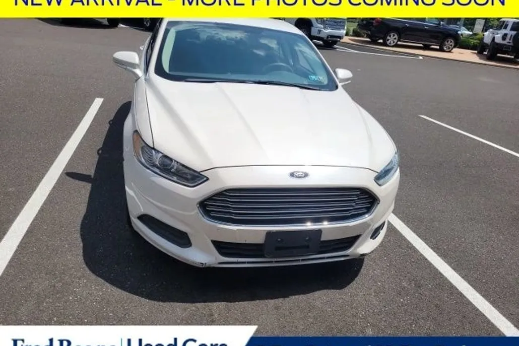2015 Ford Fusion Hybrid SE photo 1