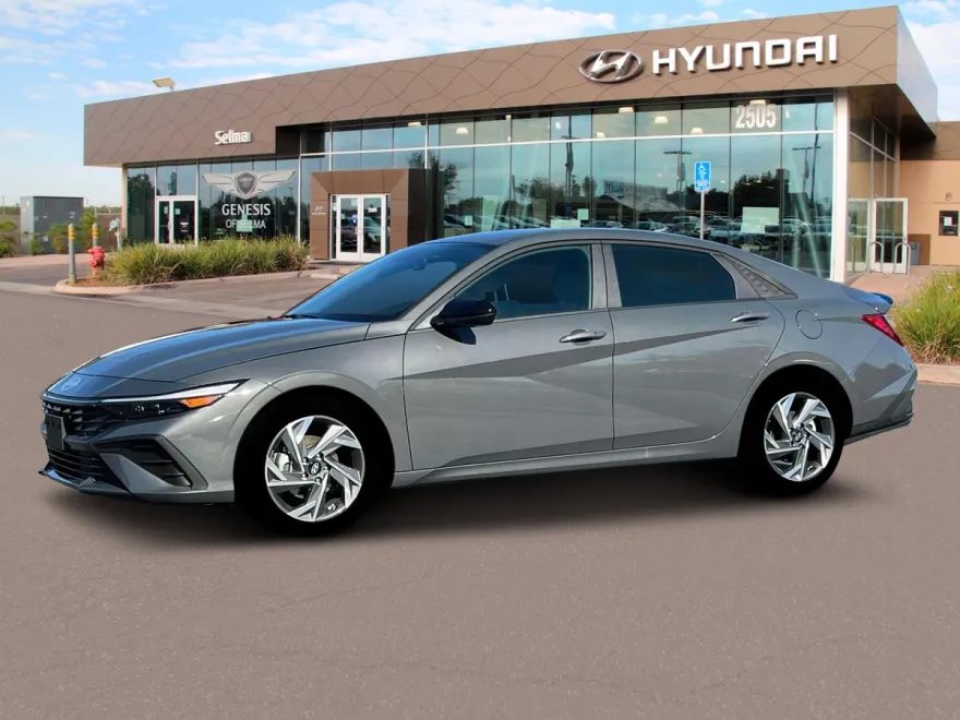 2025 Hyundai Elantra SEL Sport photo 1