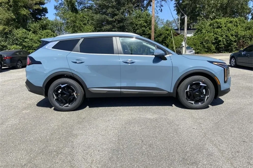 2026 Kia Sportage Hybrid EX photo 1