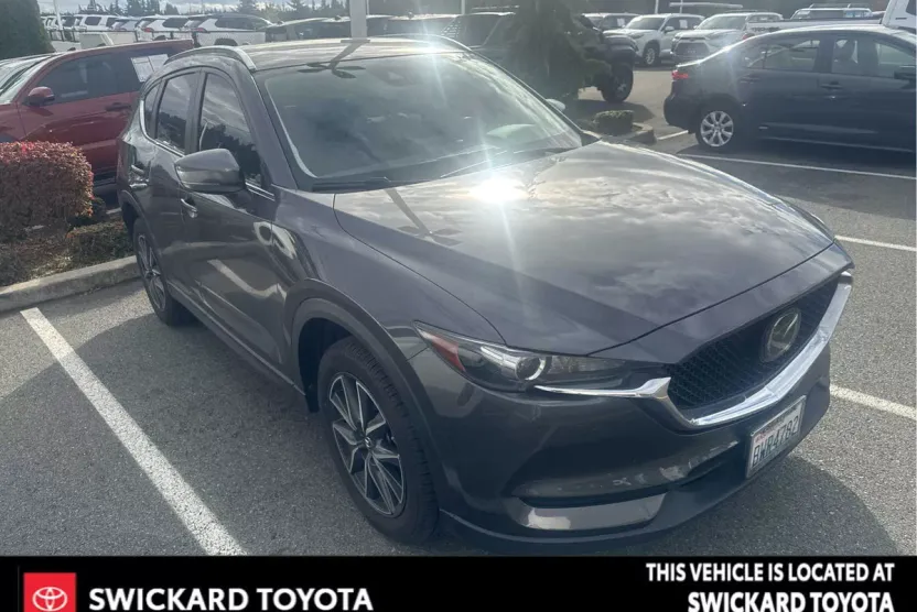 2018 Mazda CX-5 Touring photo 1