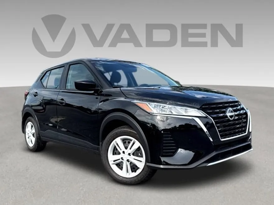 2024 Nissan Kicks S photo 1