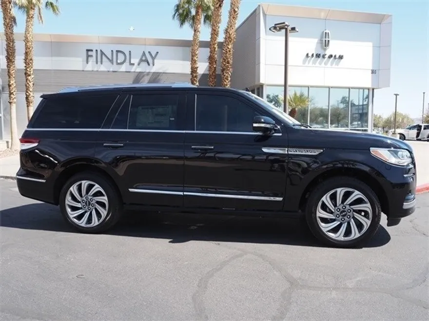 2023 Lincoln Navigator Reserve photo 1