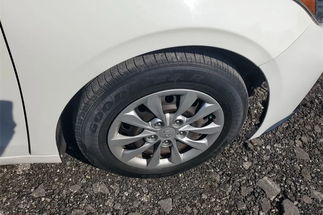 2019 Kia Forte FE photo 1