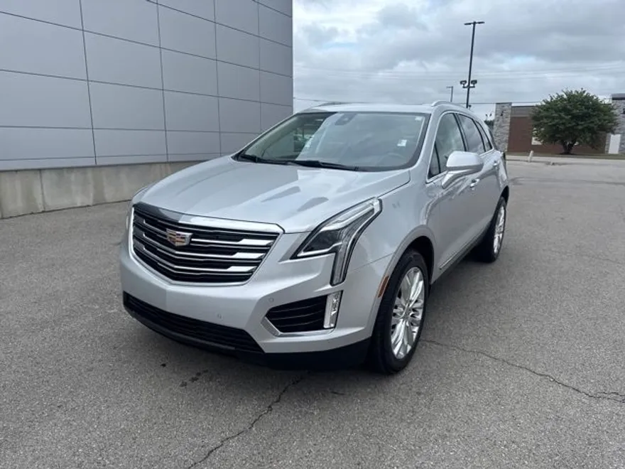 2019 Cadillac XT5 Premium Luxury photo 1