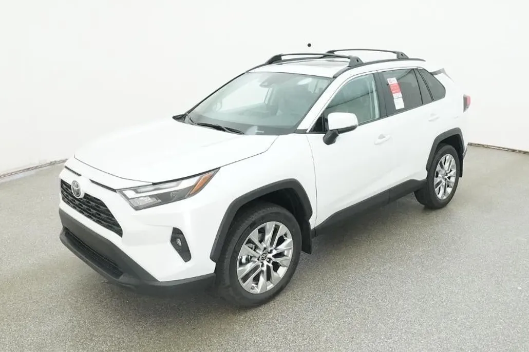 2025 Toyota RAV4 XLE Premium photo 1