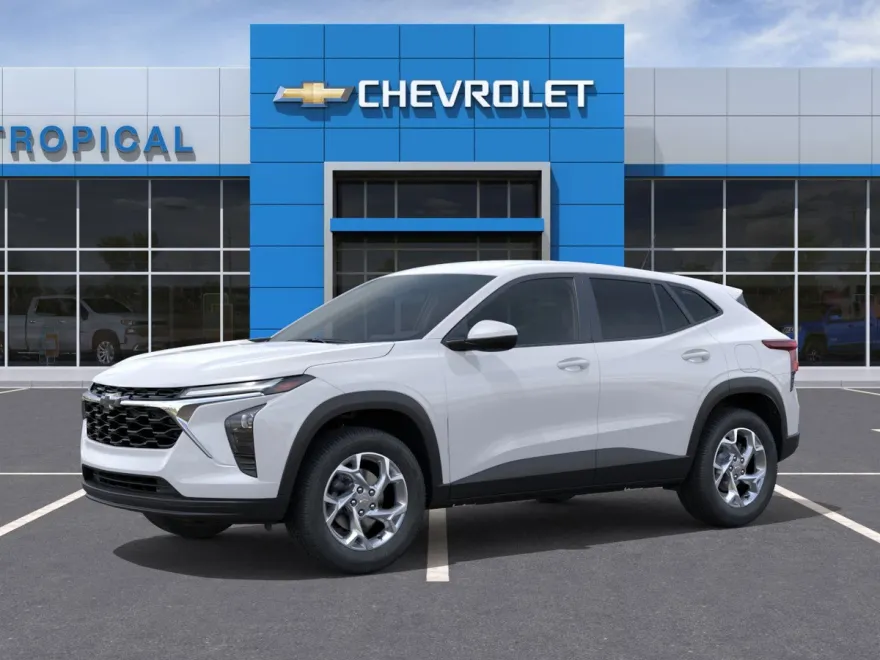 2026 Chevrolet Trax LS photo 1