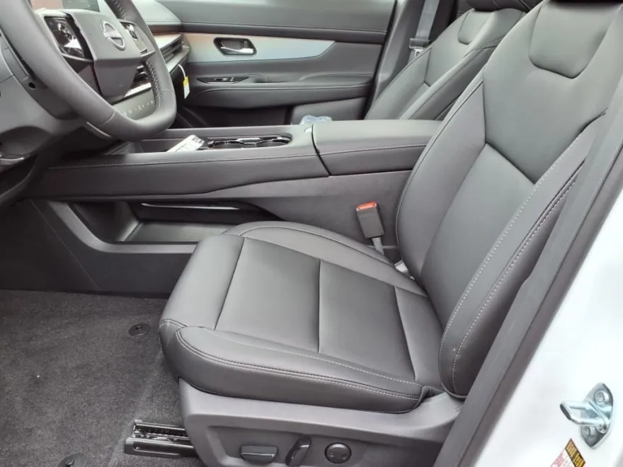 2025 Nissan Murano SL photo 1