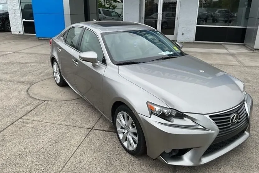 2014 Lexus IS 250 photo 1