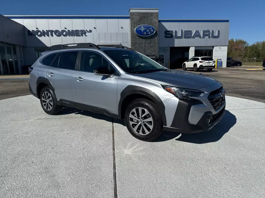 2025 Subaru Outback Premium photo 1