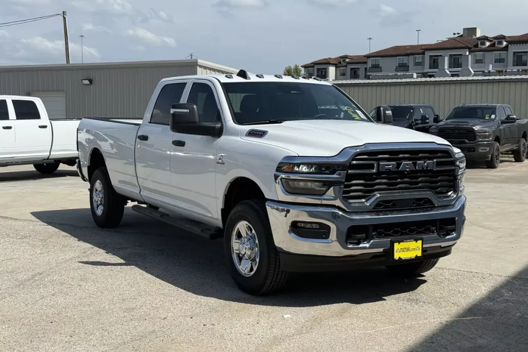 2025 Ram 2500 Tradesman photo 1