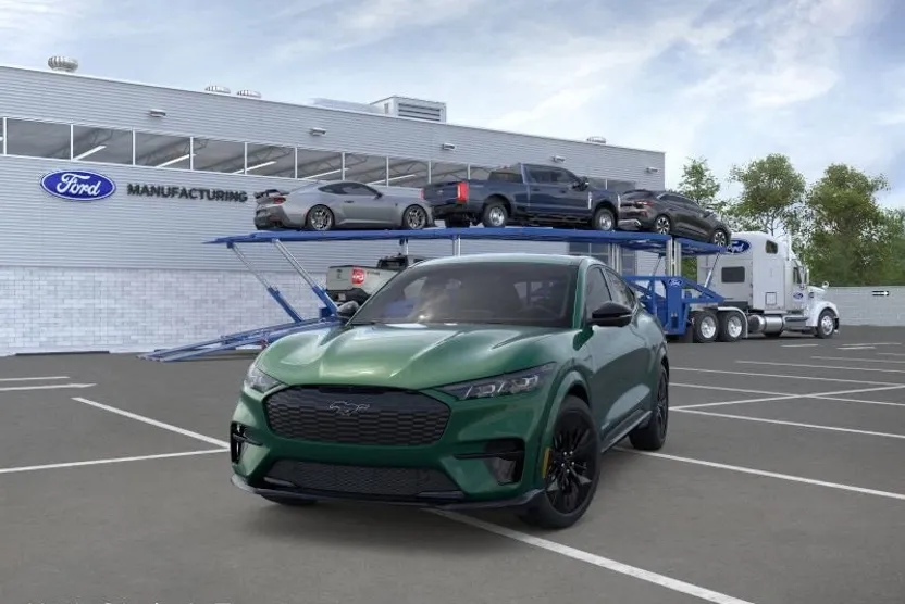 2025 Ford Mustang Mach-E GT photo 1