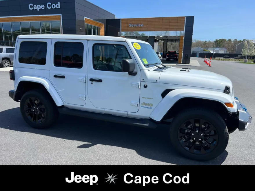 2022 Jeep Wrangler Unlimited 4xe Sahara photo 1