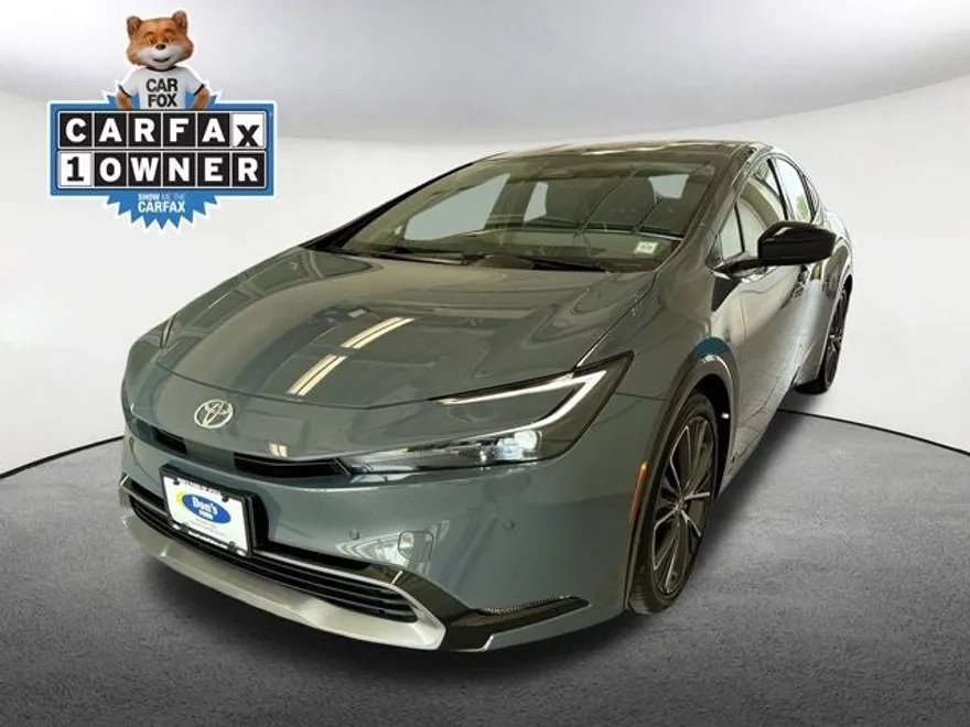 2024 Toyota Prius Limited photo 1