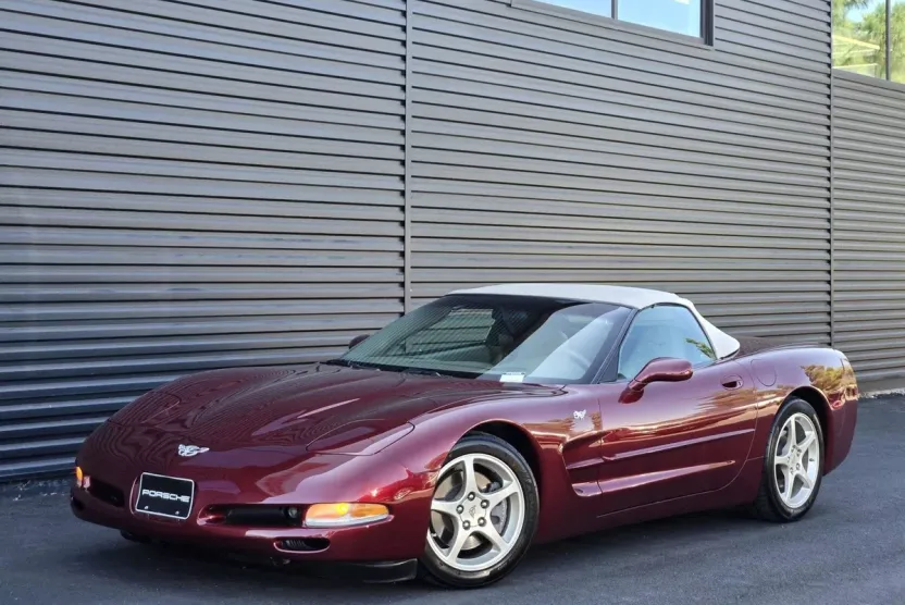 2003 Chevrolet Corvette photo 1