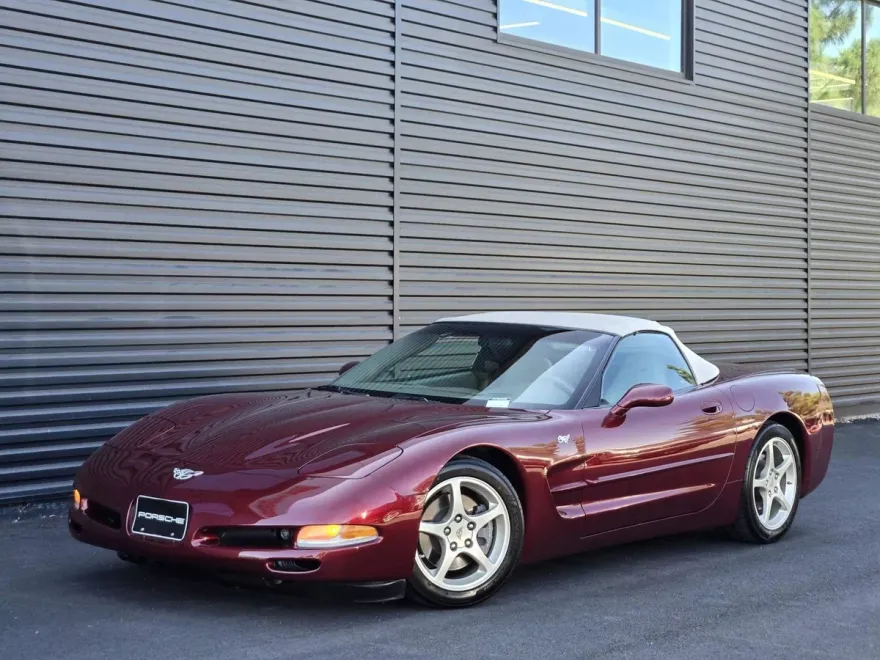 2003 Chevrolet Corvette photo 1