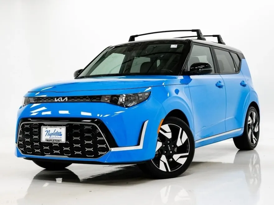 2023 Kia Soul GT-Line photo 1