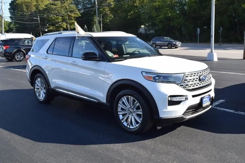 2020 Ford Explorer Limited photo 1