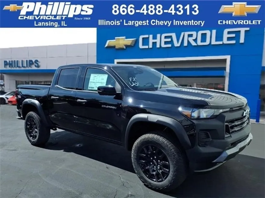 2026 Chevrolet Colorado Trail Boss photo 1