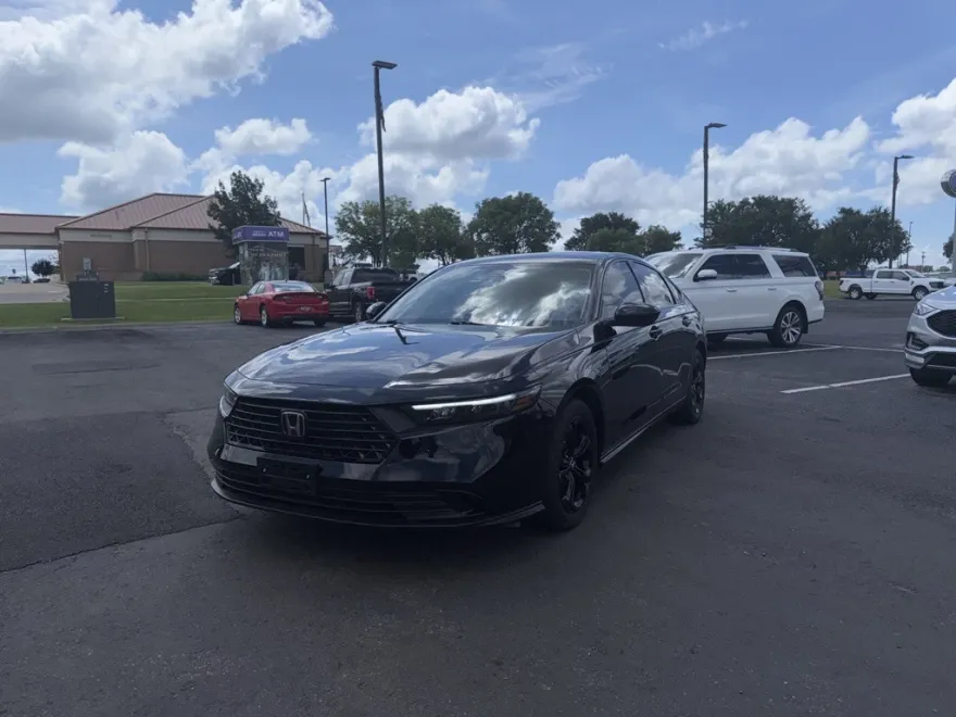 2025 Honda Accord SE photo 1