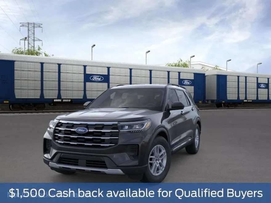 2025 Ford Explorer photo 1